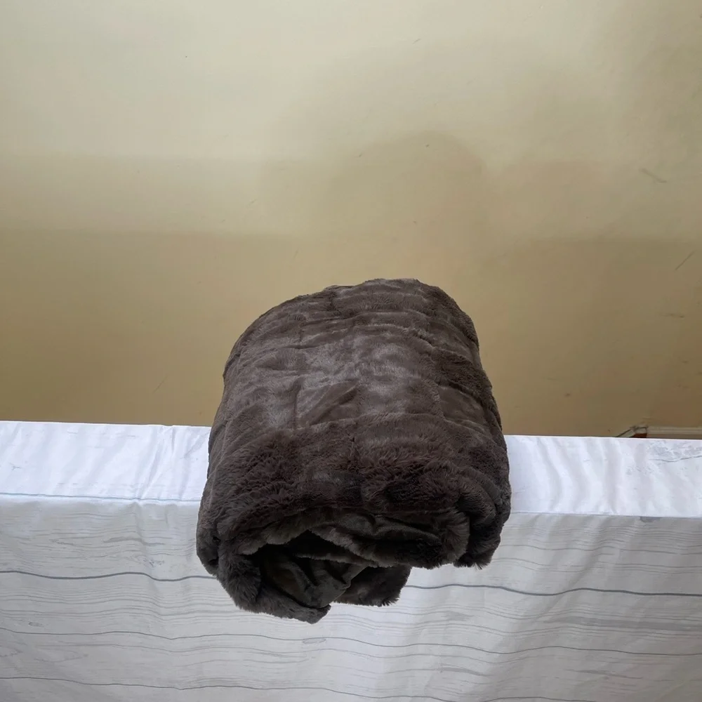 Berkshire Dark Brown Throw Blanket